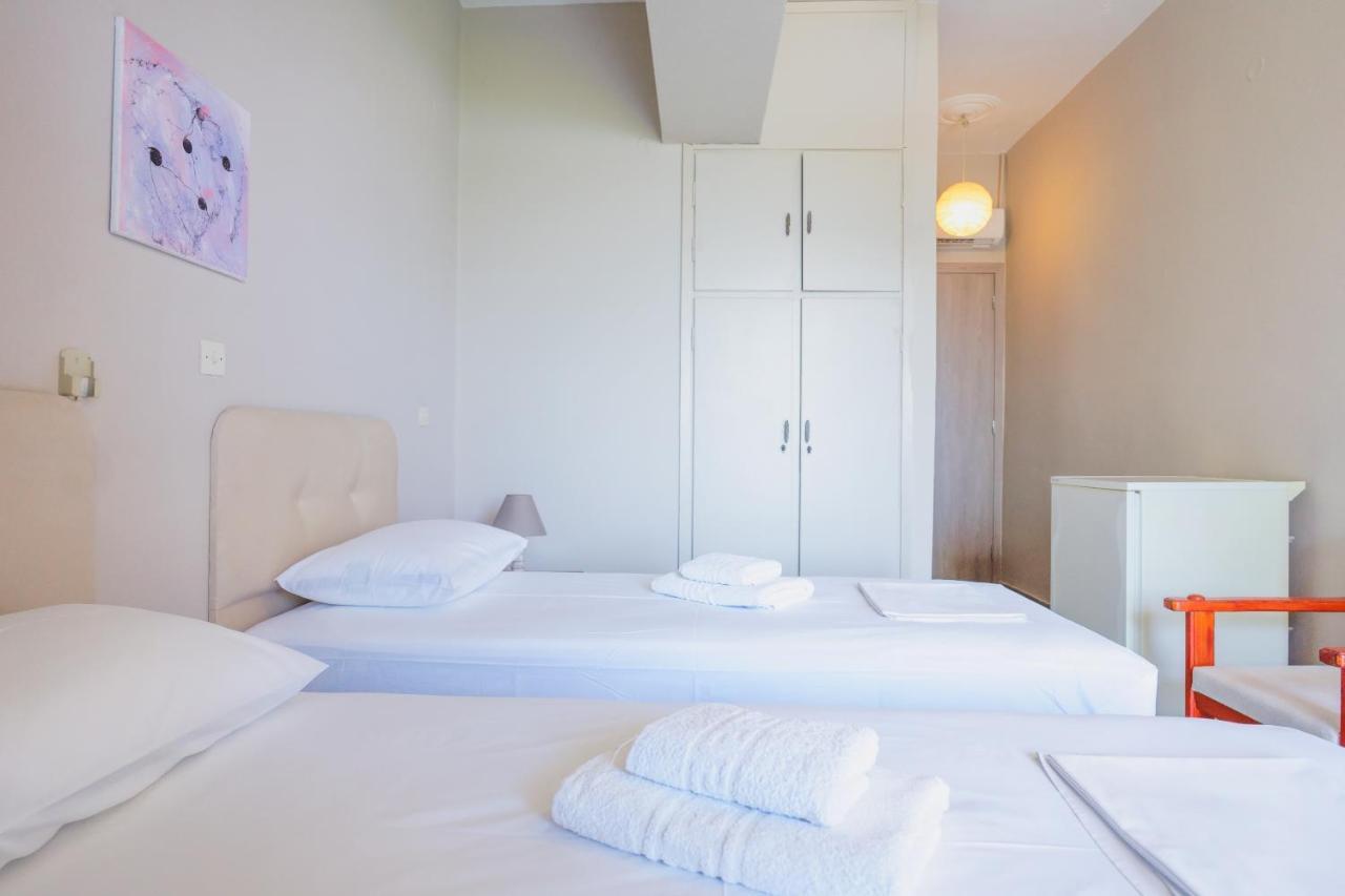 Hotel Korfos - Ξενοδοχείο Κόρφος Renovated ภายนอก รูปภาพ