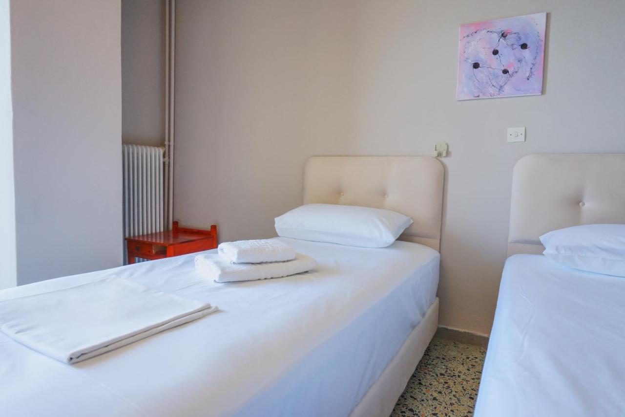 Hotel Korfos - Ξενοδοχείο Κόρφος Renovated ภายนอก รูปภาพ