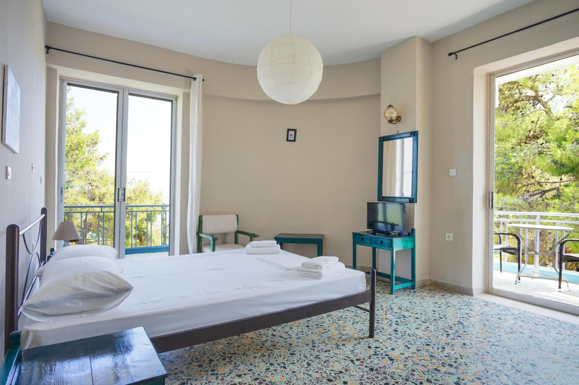 Hotel Korfos - Ξενοδοχείο Κόρφος Renovated ภายนอก รูปภาพ