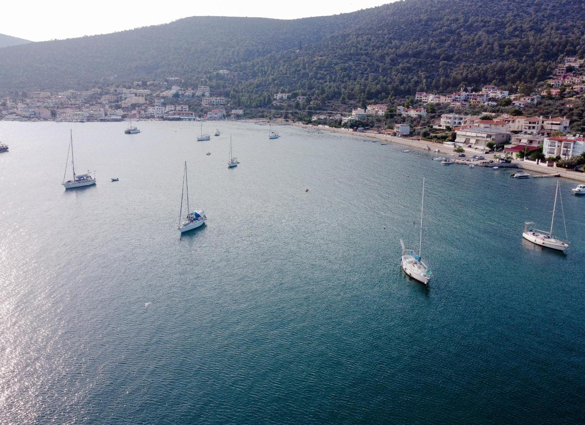 Hotel Korfos - Ξενοδοχείο Κόρφος Renovated ภายนอก รูปภาพ